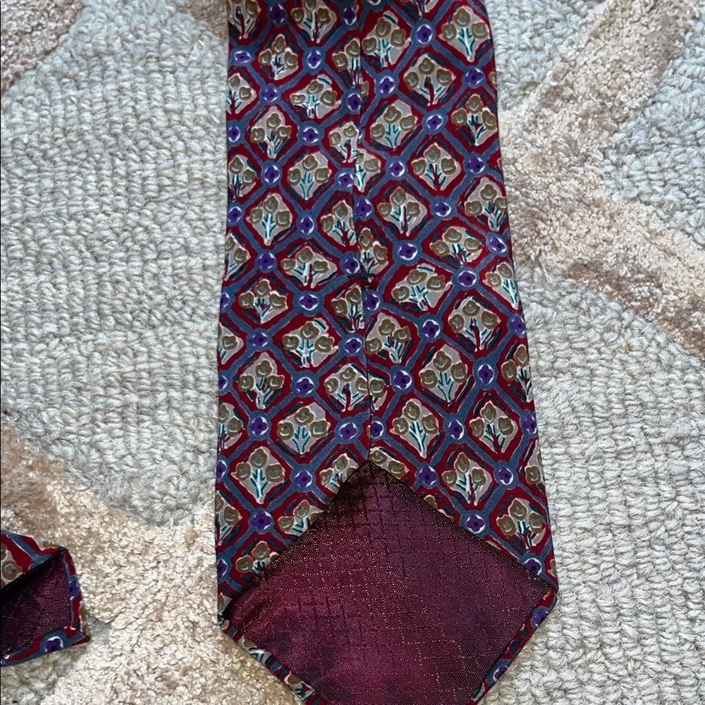 Dior Elegant Burgundy and Blue Geometric Tie
